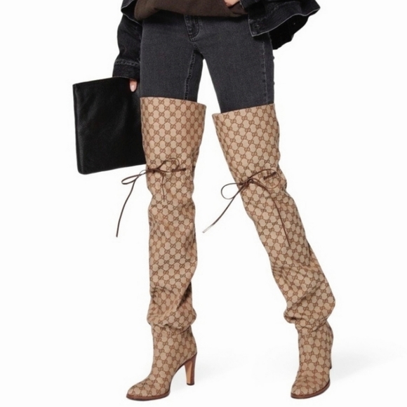 🤩 💯 Auth Gucci Boots - Picture 2 of 13